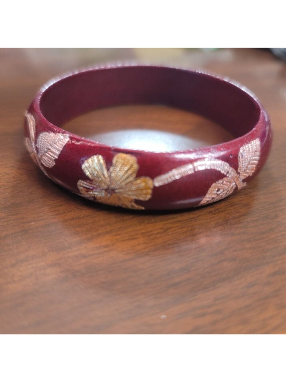 Handmade Vintage Red Floral Bangle Bracelet With Gold Detailing Size 8 - Picture 4 of 6